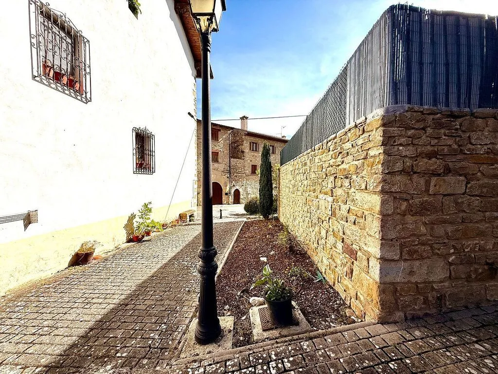 Exterior - Terraced Semi-Detached House in Aranguren
