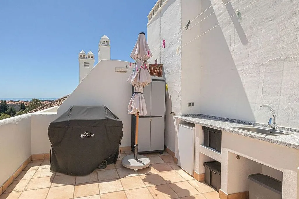 Terrass - Penthouse with Sea View in Estepona