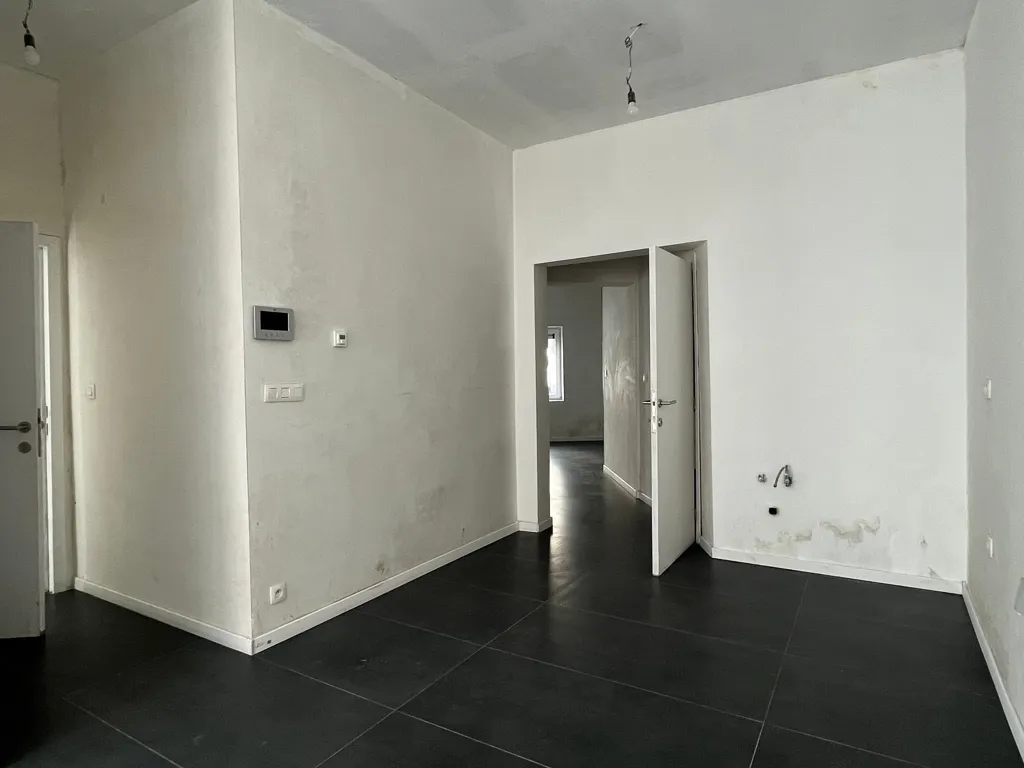 Toad - Fully Renovated Investment Property in Nice