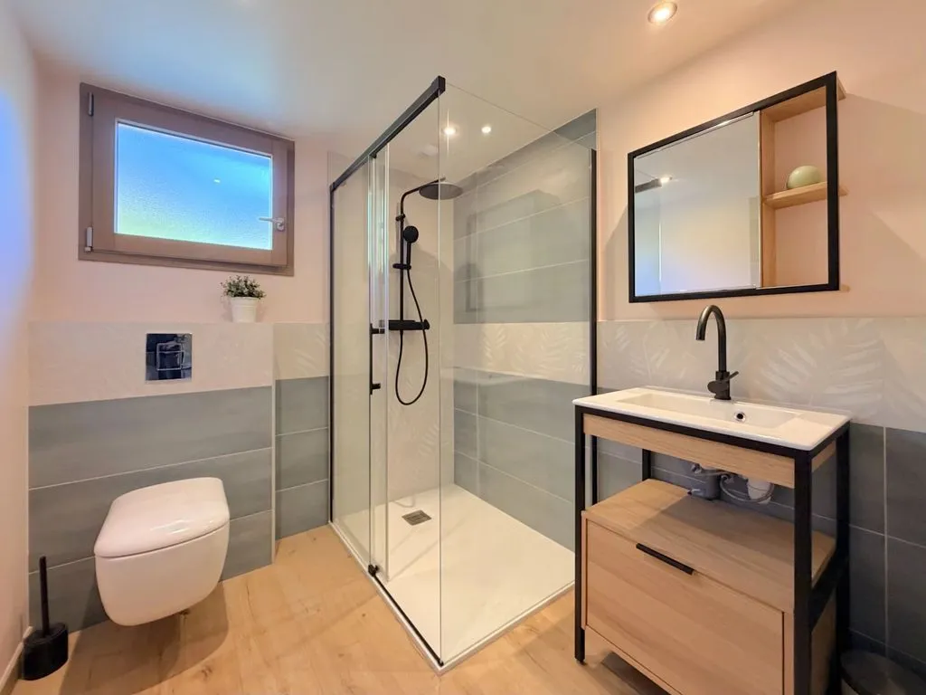 Salles de bain - Villa Luxueuse avec Vue Panoramique à La Clusaz