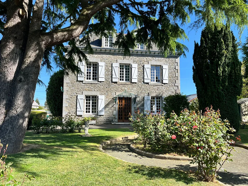 Välivaade - Maison de Maître with Garden near Dinan