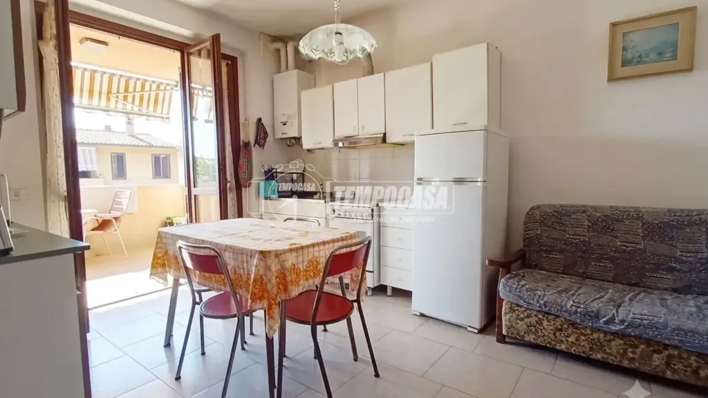 Söögituba - Spacious Apartment with Balcony in Cesate