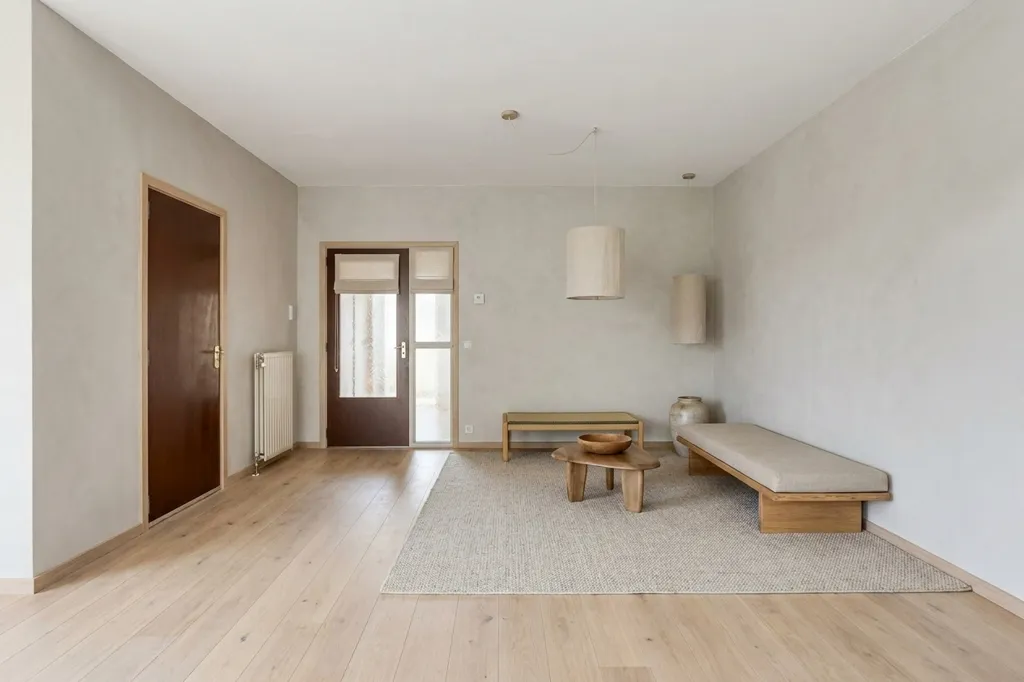 Elutuba - Two-Bedroom Apartment with Terrace in Merksem