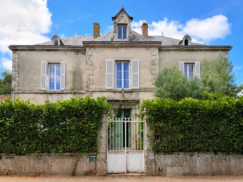 Extérieur - Propriété Ancienne avec Vue sur Château à Apremont