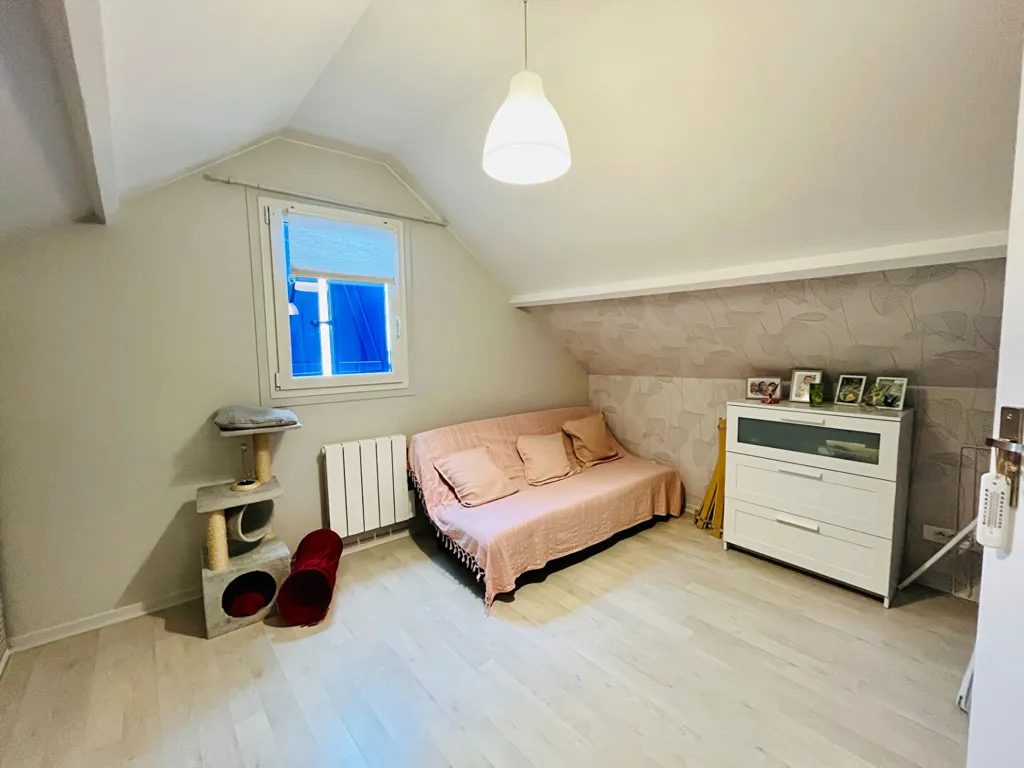 Chambres - Maisonnette Rénovée en Copropriété près d'Orléans