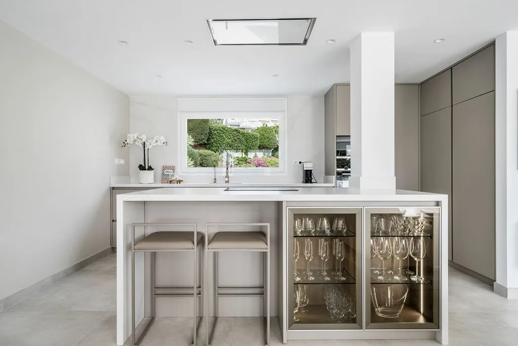Köök - Luxury Detached House with Garden in Marbella