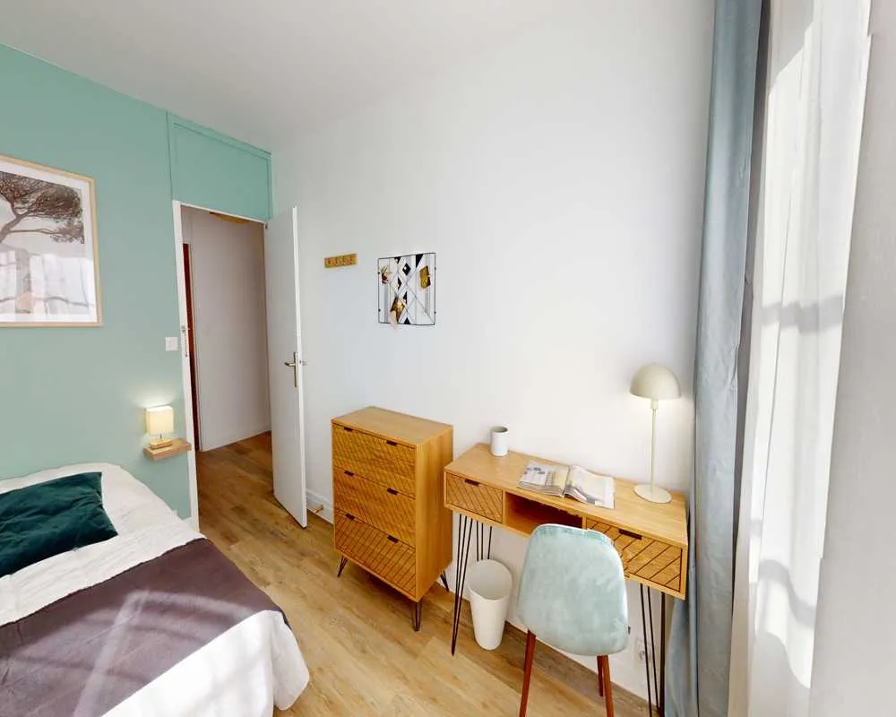 5-toaline korter asukohas Paris