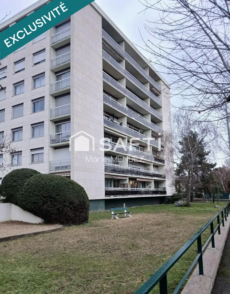 Välivaade - Penthouse Flat with Panoramic View in Le Vésinet