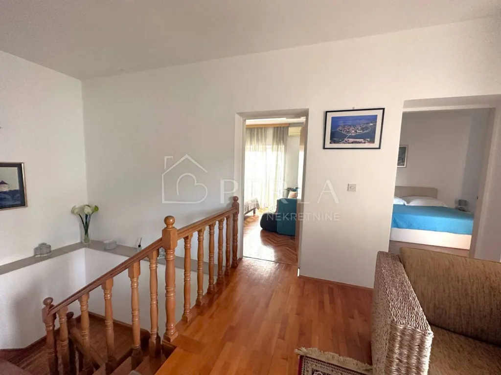 Stanze - Charming Townhouse with Garden in Nin