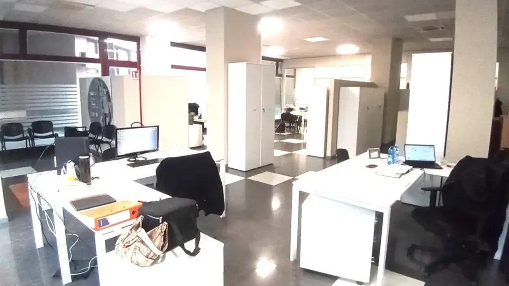 Studio - Bifamiliar Villa with Office Space in Gallarate