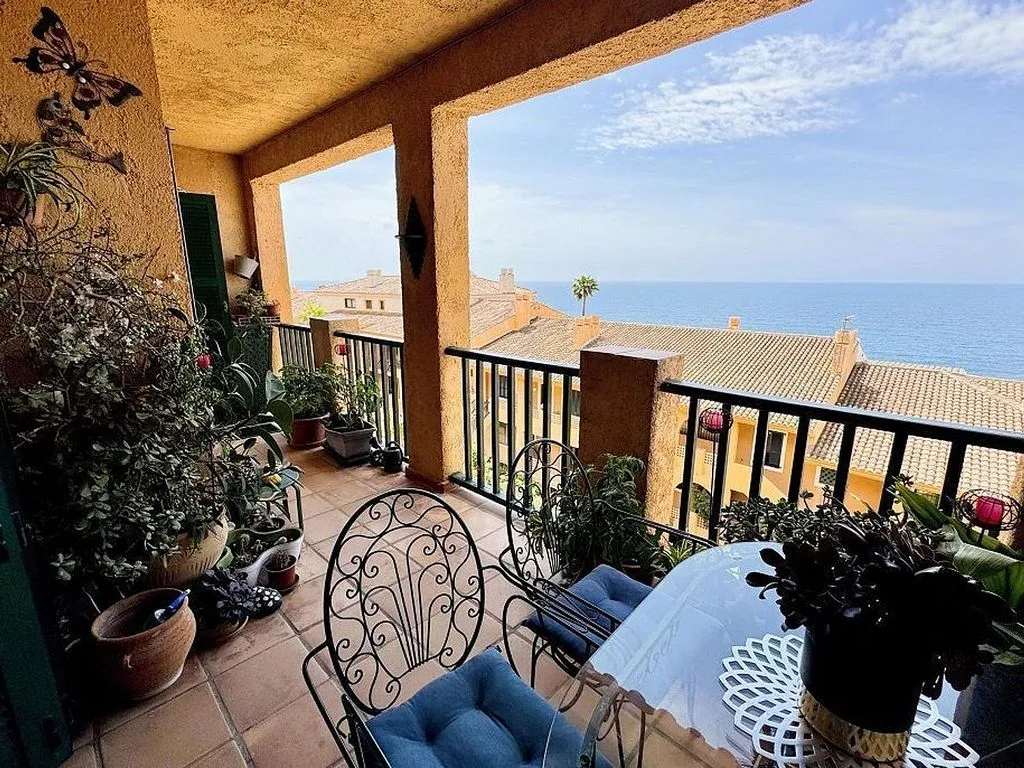 Balcon - Apartment with Pool and Sea View in Mascarat
