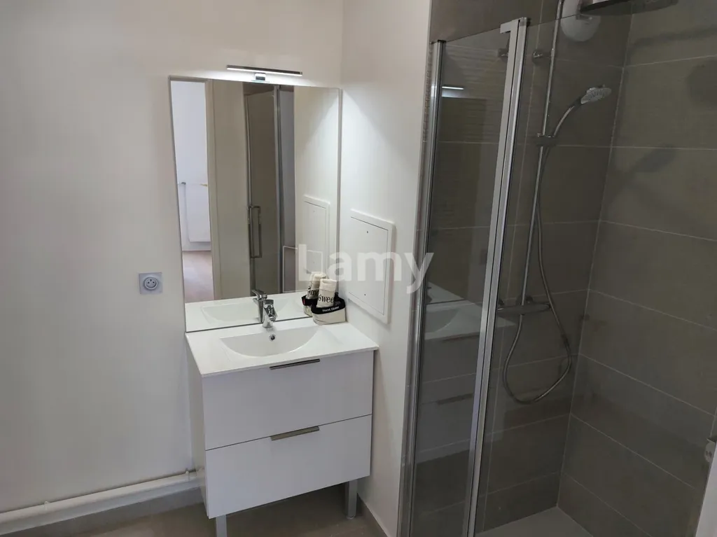 Bagni - New Flat with West Balcony near Gare
