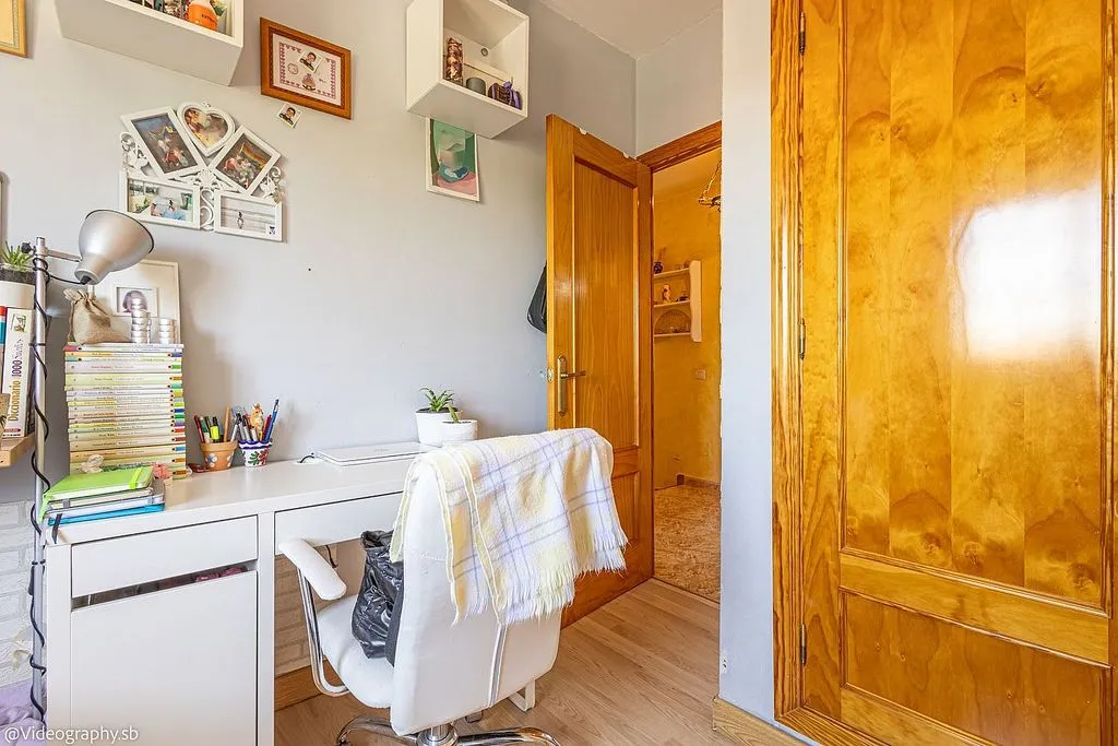 Bureau - Chalet with Pool in Batres