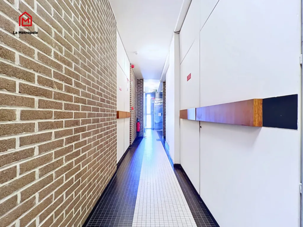 Entrée - Appartement avec Vue sur Charleroi à Charleroi