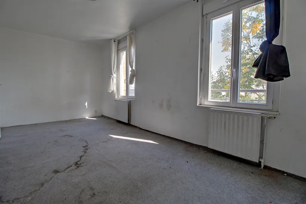 Pièces - Duplex Lumineux avec Terrasse au Dernier Étage à Cergy