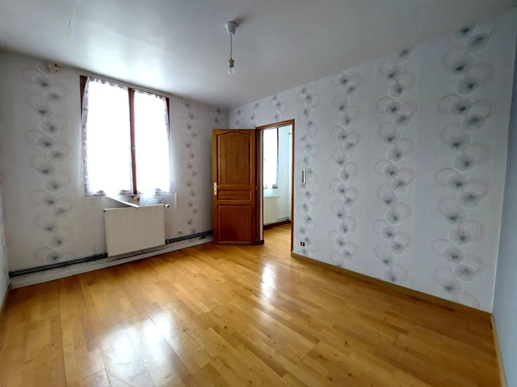 Rooms - Spacious House with Garden in Heudebouville