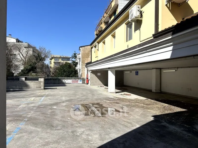 Garage - Apartment with Terrace in Trieste Centre