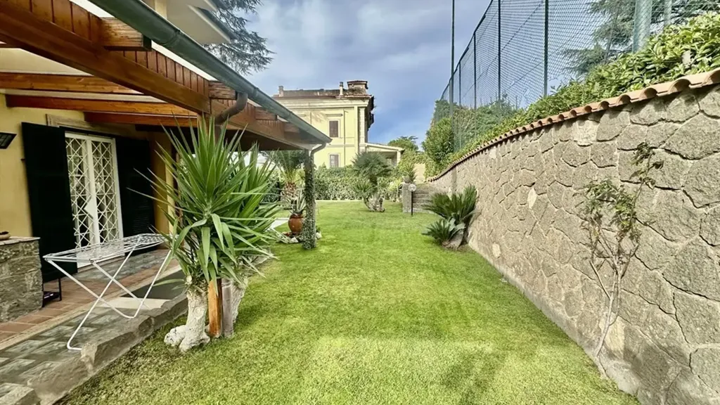 Jardin - Bifamiliar Villa with Garden in Grottaferrata