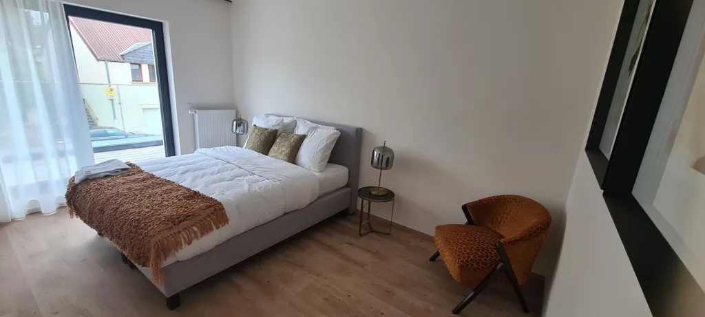 Chambres - Maison Neuve avec Terrasse à Schouweiler