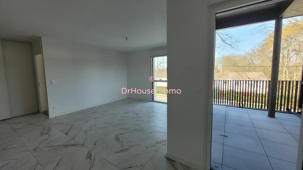 Pièces - Appartement Duplex avec Balcon à Pessac