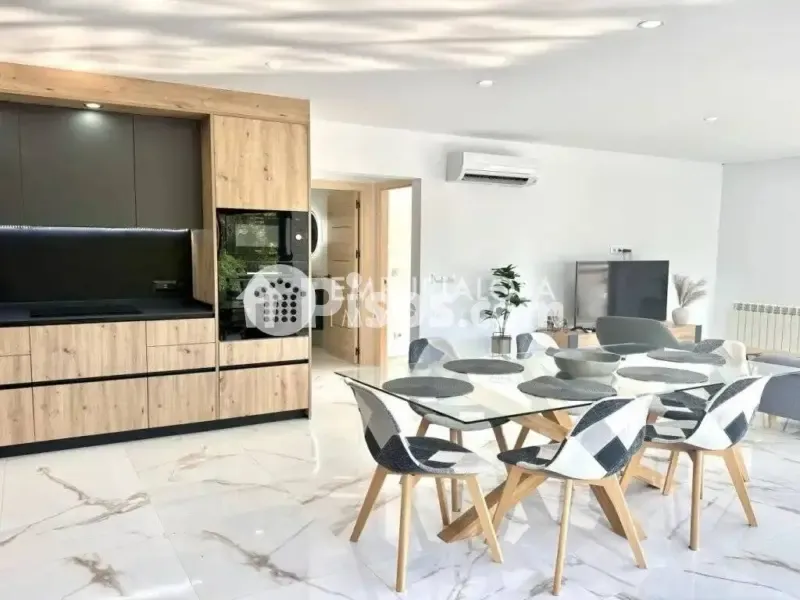 Salle à manger - Chalet with Private Pool in Carrer de Navarra