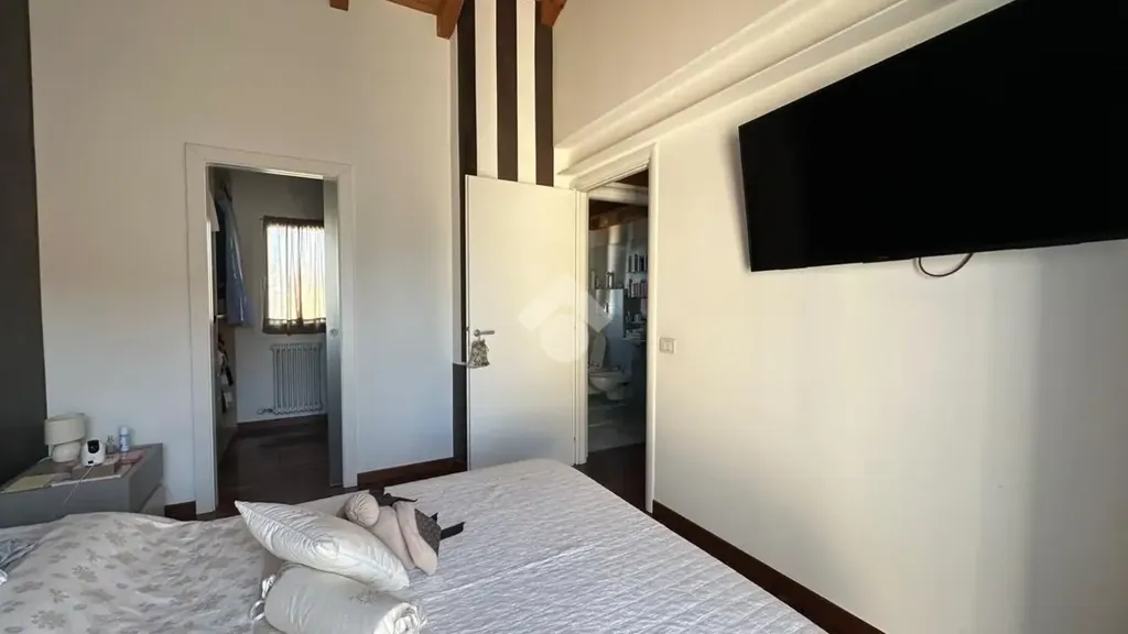 Magamistoad - Terraced Villa with Private Garden in Bussolengo