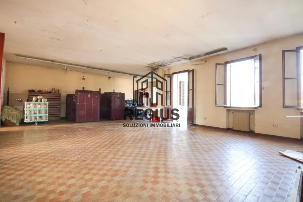 Pièces - Historic Villa with Central Location in Camposampiero