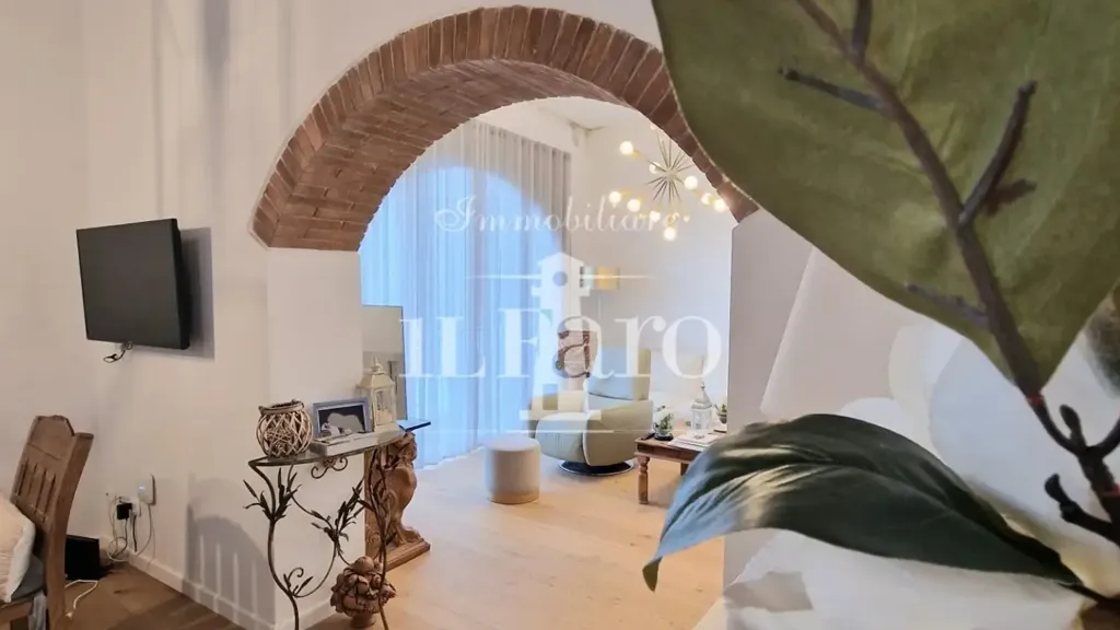 Séjour - Panoramic Apartment with Balcony in Signa