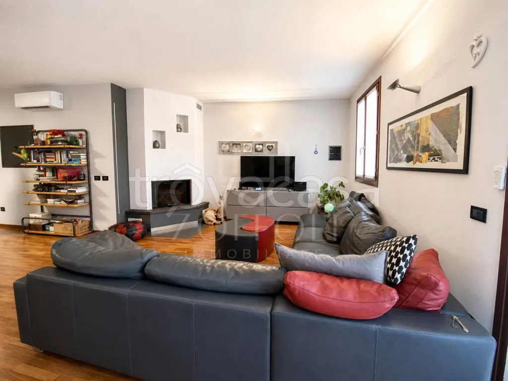 Séjour - Ristrutturated Semi-Detached Villa in Ravenna