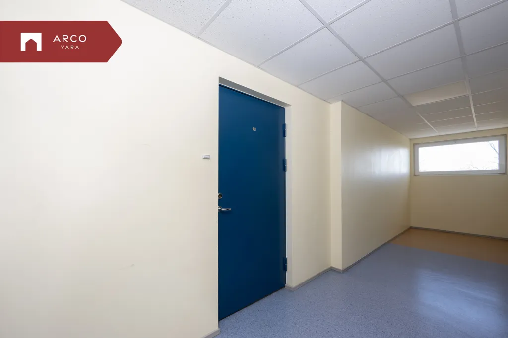 hallway_entrance