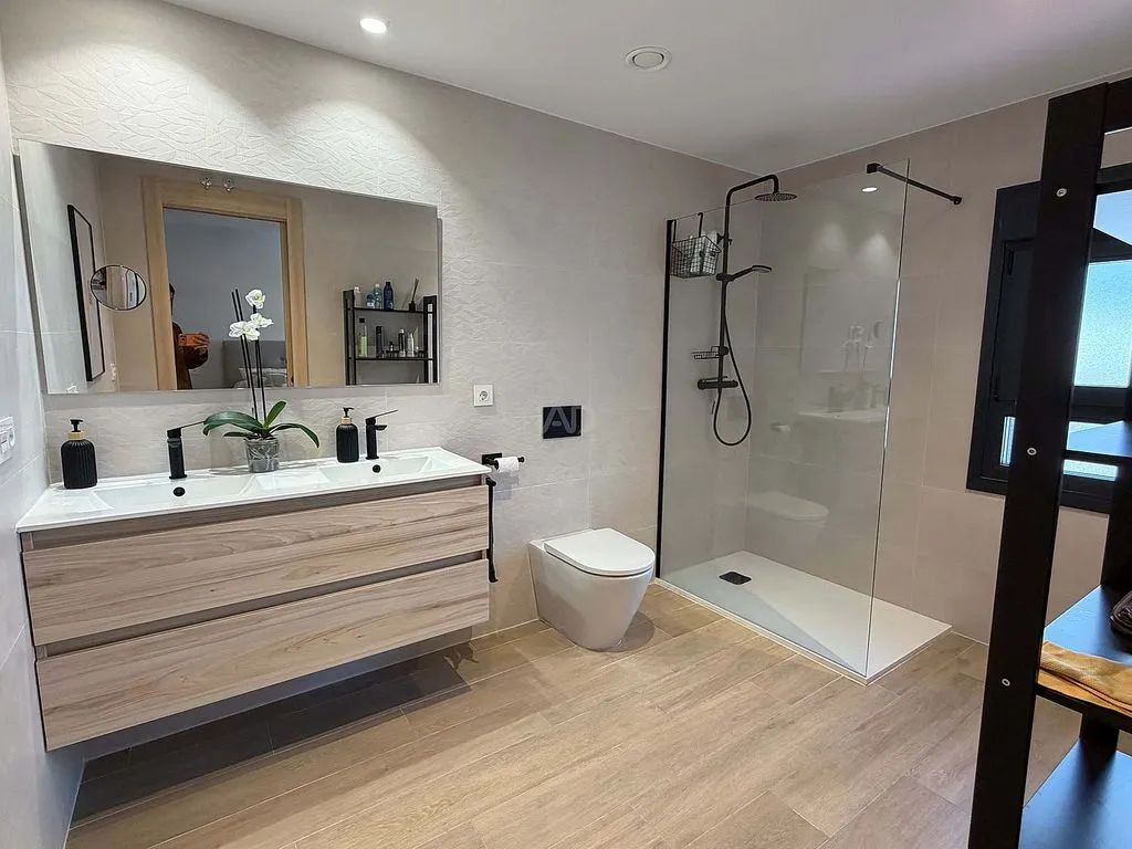 Vannitoad - Luxury Loft with Terrace in León Centre