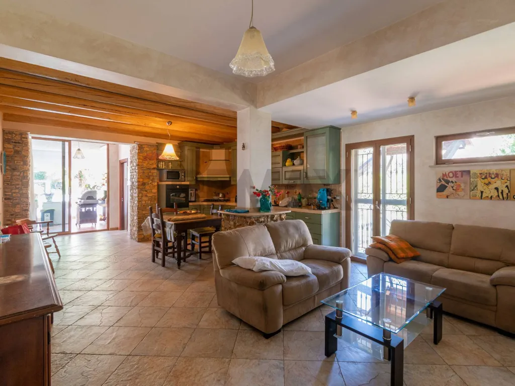 Elutuba - Single Villa with Pool in Palermo