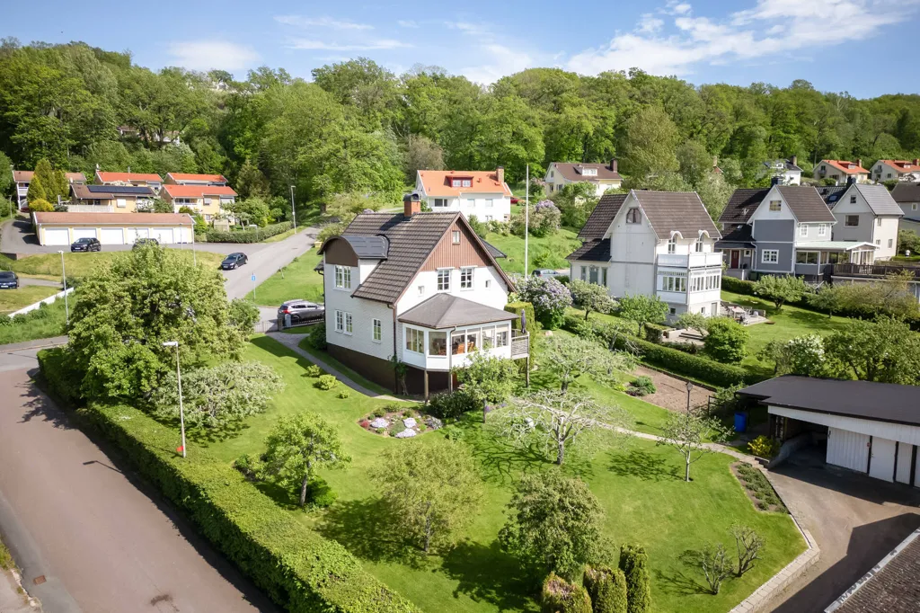 Vue aérienne - Charming 1911 Villa with Garden in Jönköping