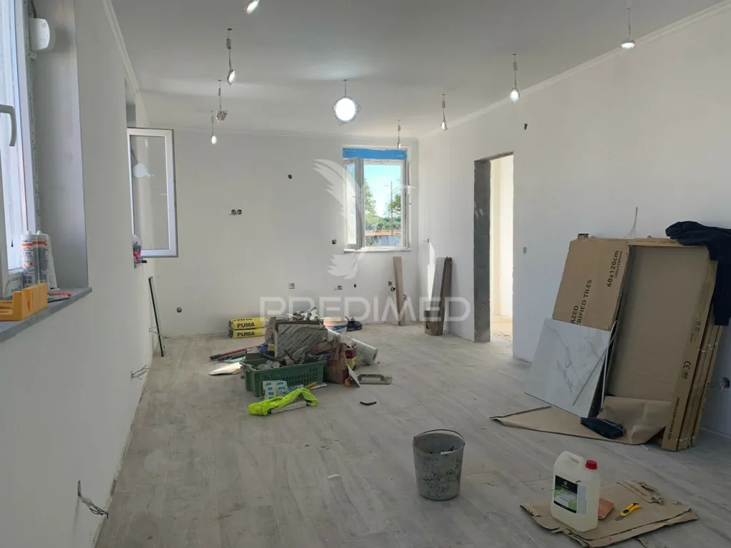 Toad - Fully Refurbished T3 House in Couço