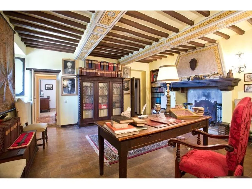 Bureau - Luxury Villa with Private Chapel in Bosco, Umbria