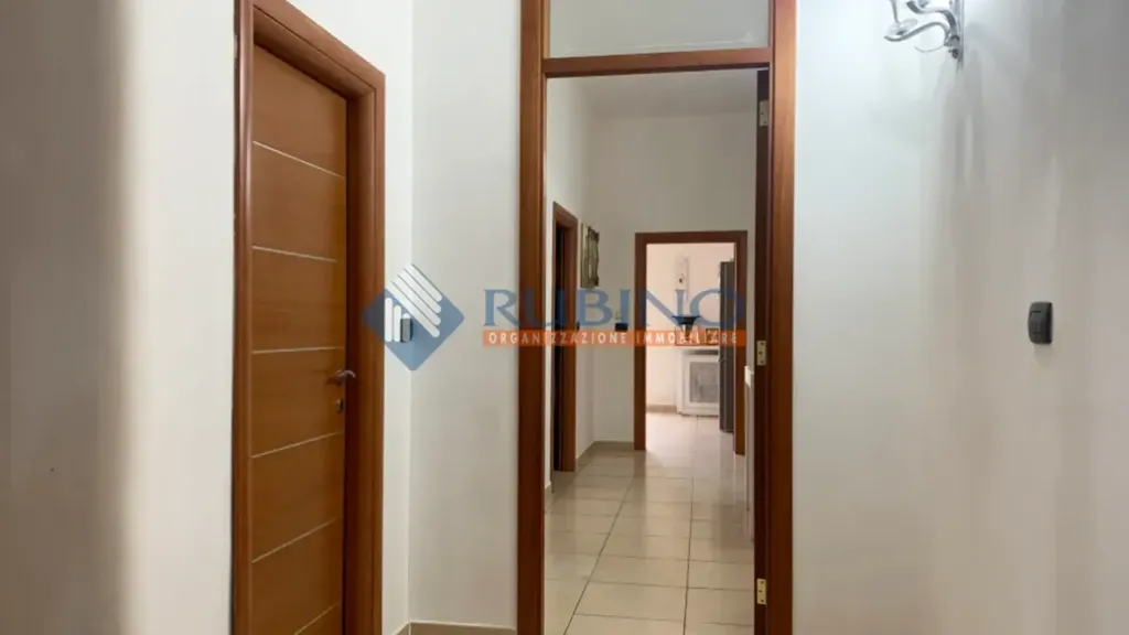 Entrée - Spacious Apartment near Trani Station