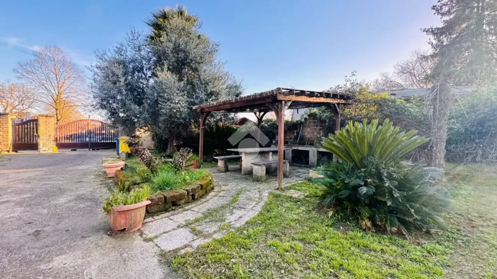 Aed - Villa with Private Garden in Bracciano