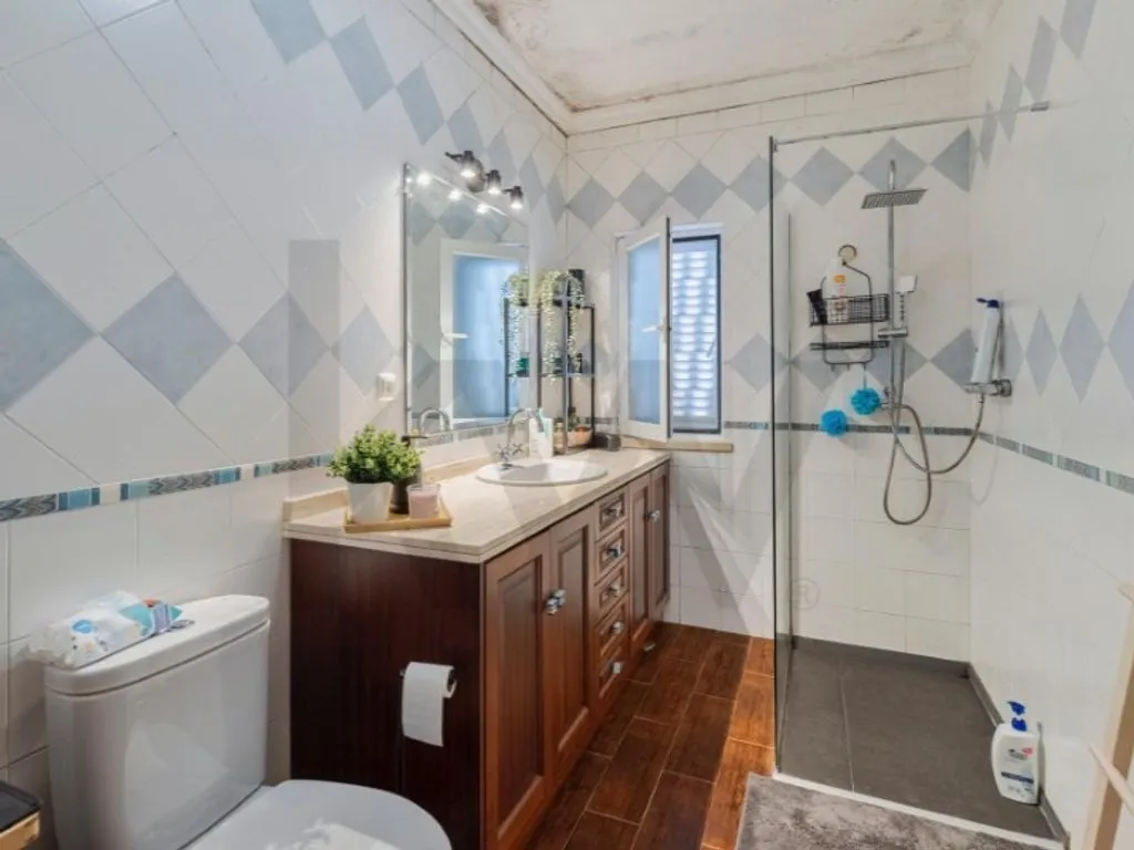 Salles de bain - Luxury House with Multiple Units in Setúbal