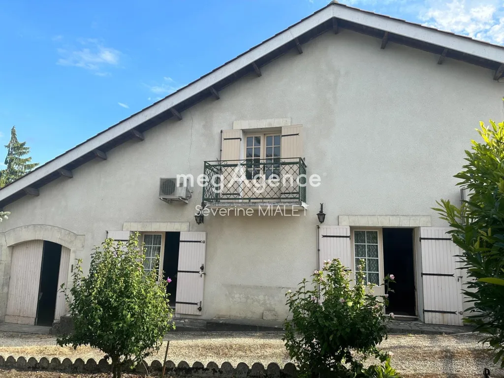 Extérieur - Maison avec Jardin à Salles-d'Angles