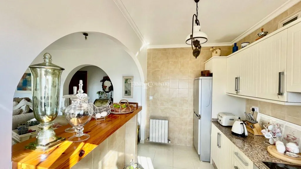 Cuisine - Luxury Villa with Pool in Jalon Valley, Valencia