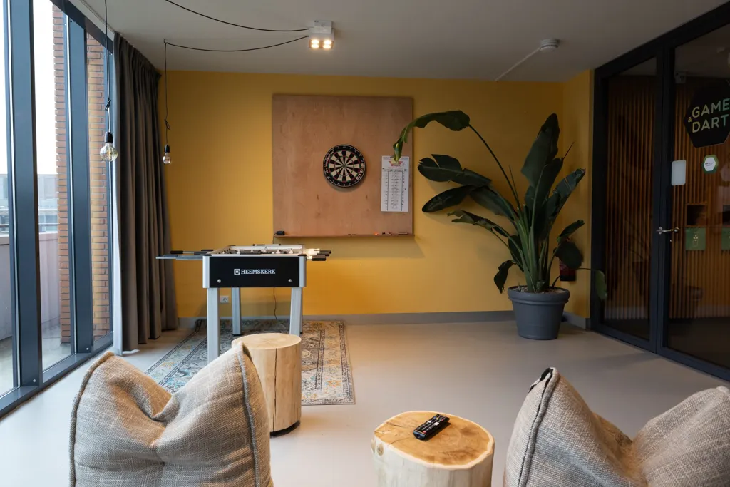 Pièces - Studio Apartment with Balcony in Rotterdam Vreewijk