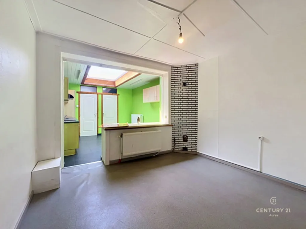 Pièces - Appartement de 2 Chambres à Saint-Ghislain