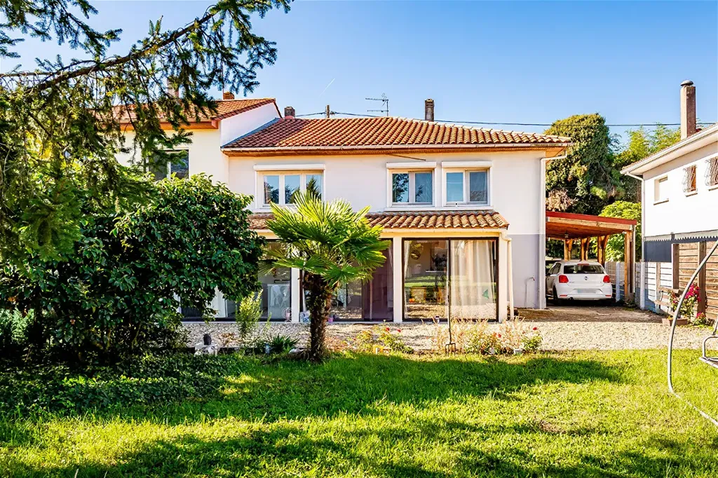 Maison 8 pièces à Eysines