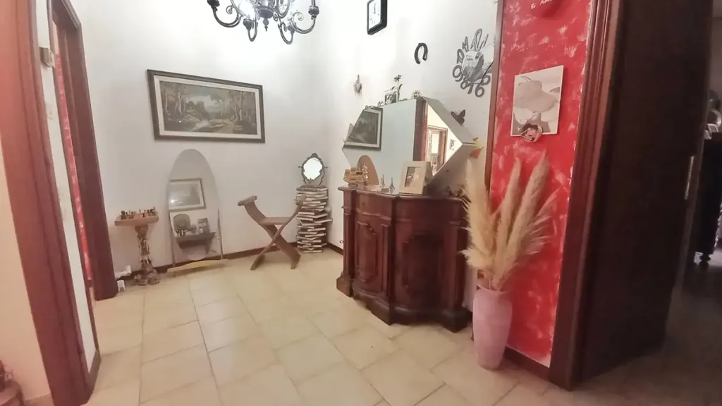 Esik - Apartment with Balcony in Castelfiorentino