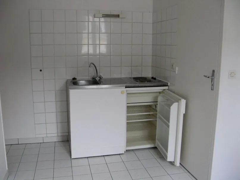 Köök - 2-Bedroom Apartment with Balcony in Angers