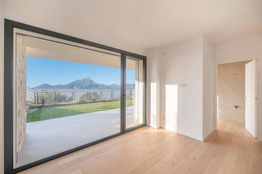 Séjour - Luxury Apartment with Pool in Torri del Benaco