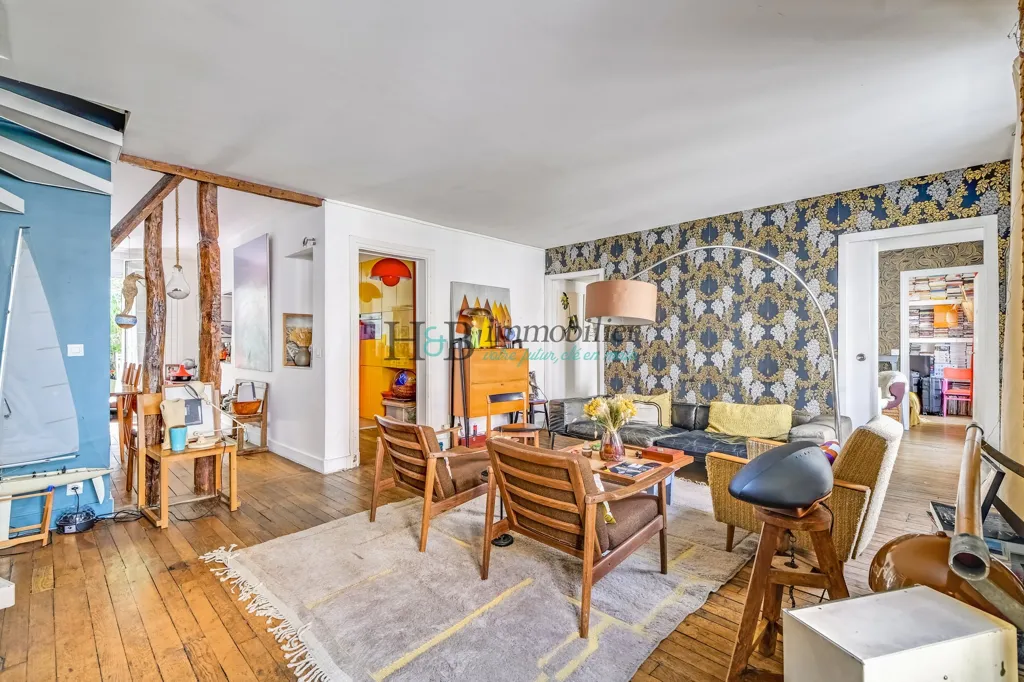 Séjour - Duplex Familial avec Terrasse et Jacuzzi à La Villette