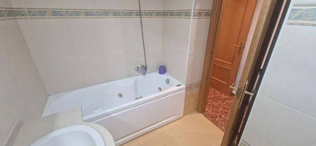 Salles de bain - Furnished Flat with Balcony in Valencia