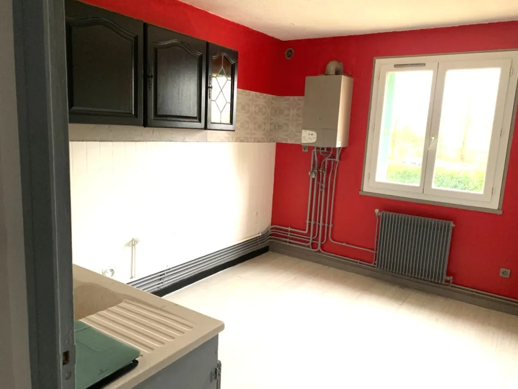 Köök - 3-Bed Apartment with Balcony in Digoin