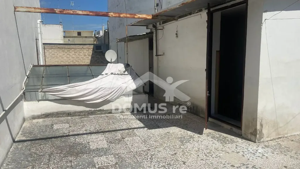 Aed - Independent House with Terrace in Andria